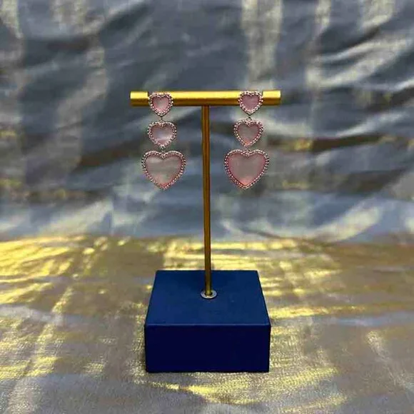 Apm Monaco Pink Heart Mother-Of-Pearl Earrings - Picture 2 of 4